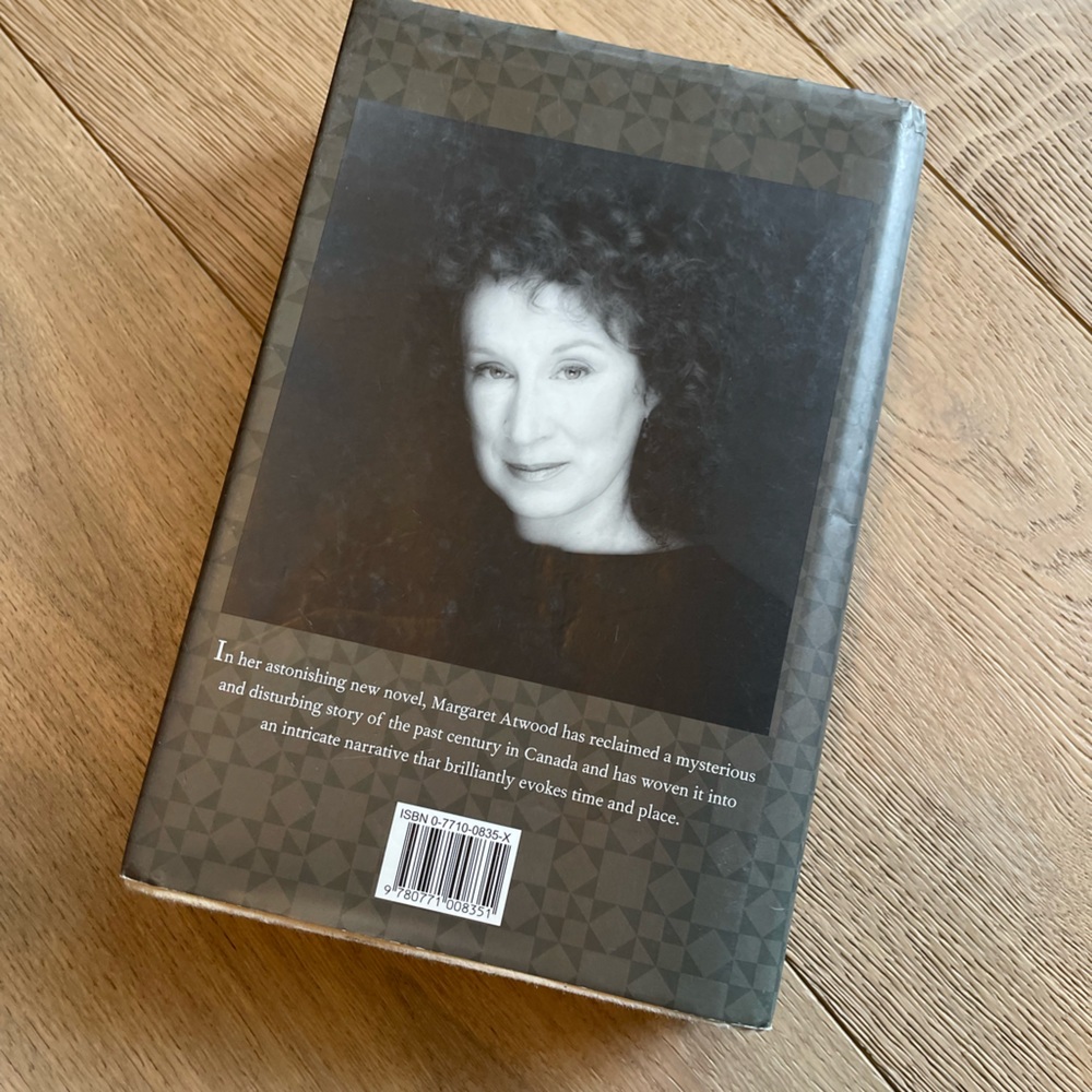 Margaret Atwood Alias Grace Hardcover - Picture 2 of 4